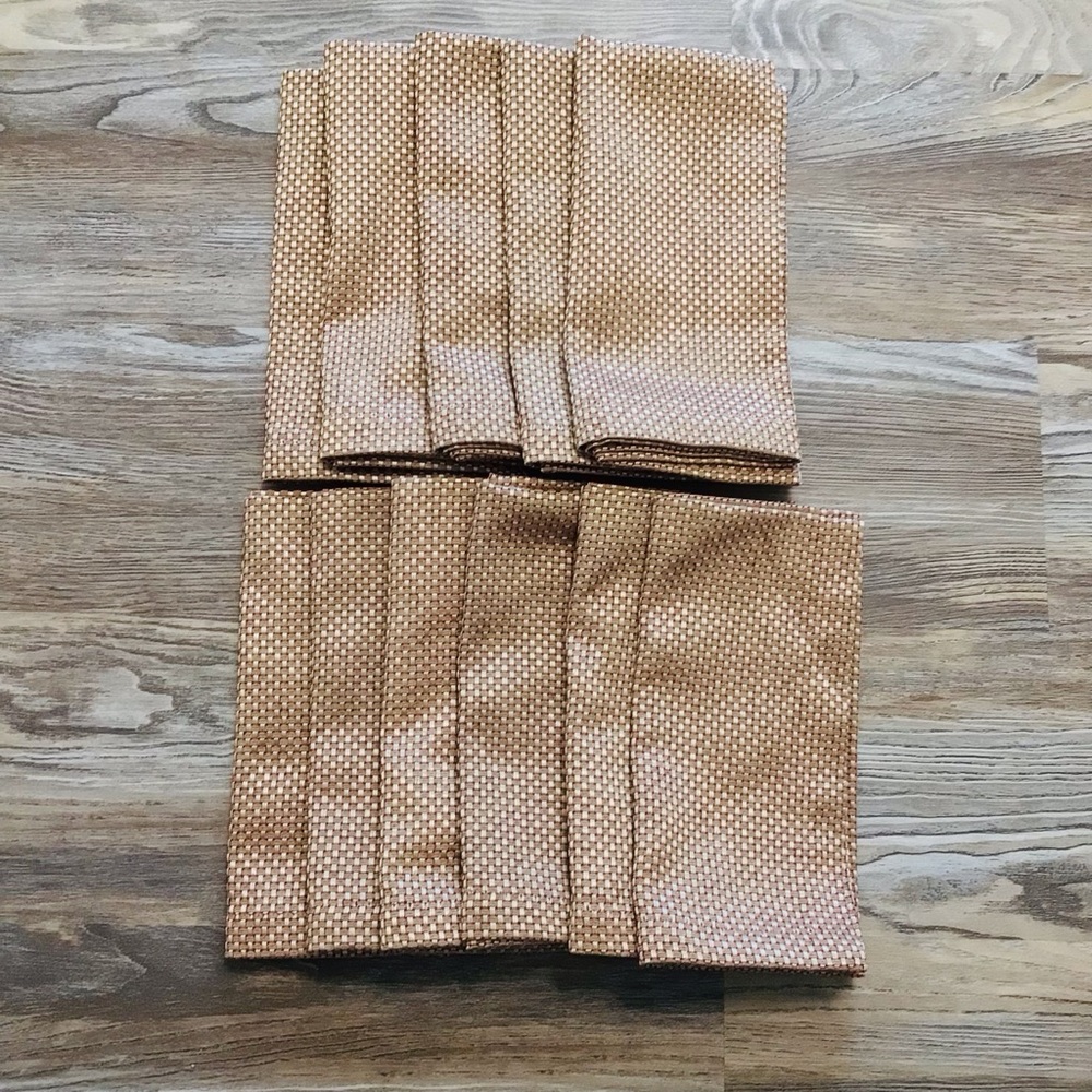 Waterford Wine and Gold Cloth Basketweave Napkins set of 11